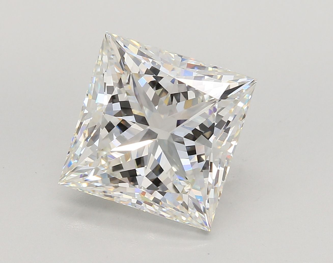 5.56 ct. princess Lab Grown Diamond front image