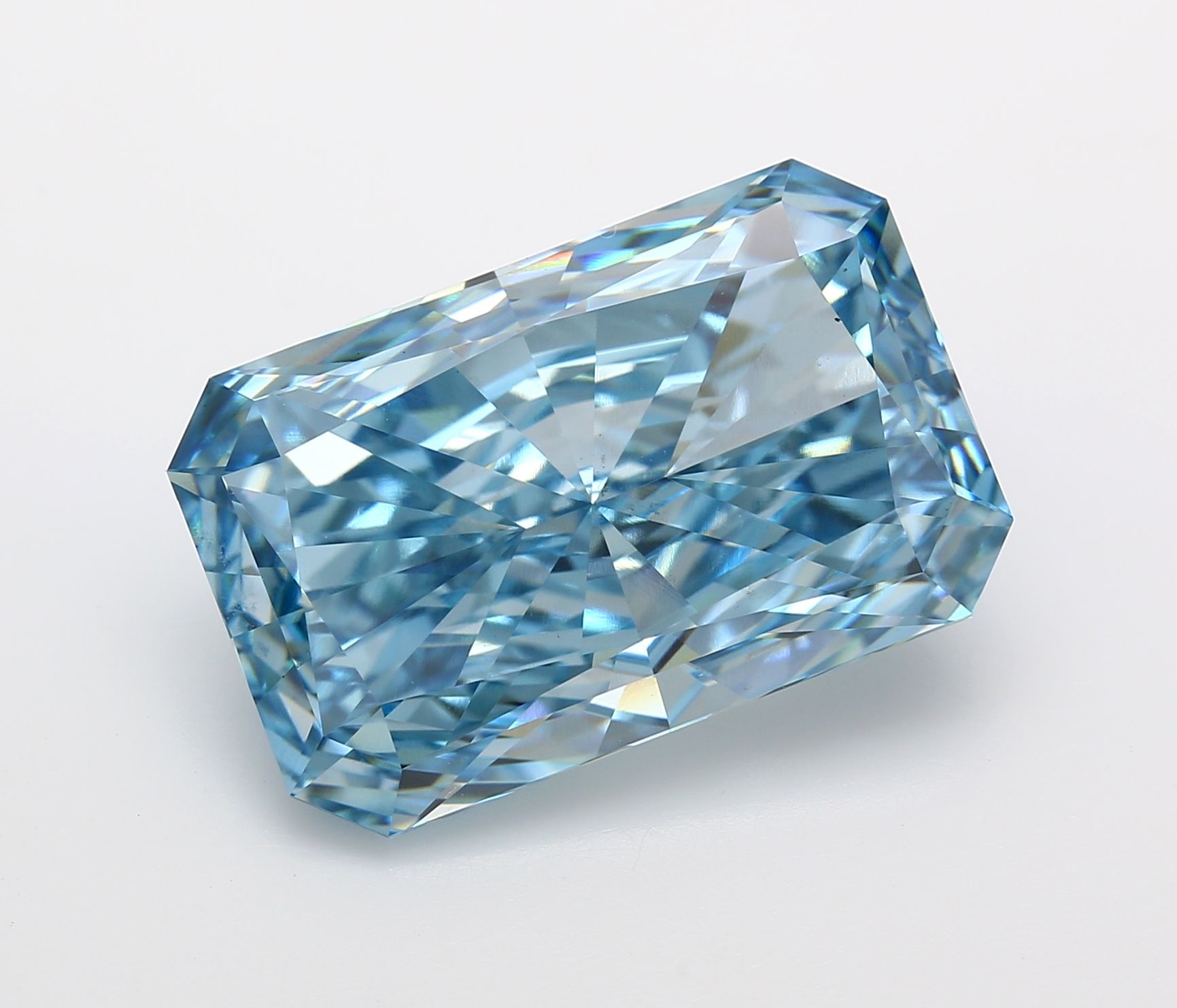 20.55 ct. radiant Lab Grown Diamond front image