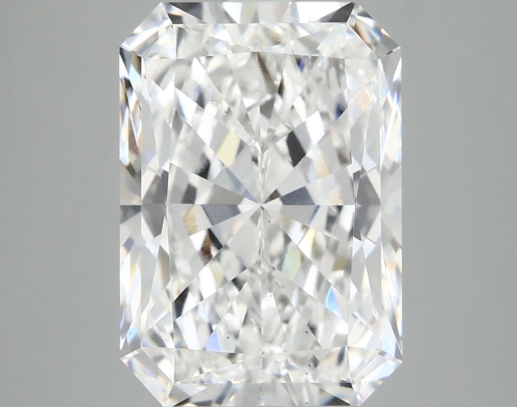 4.76 ct. radiant Lab Grown Diamond front image
