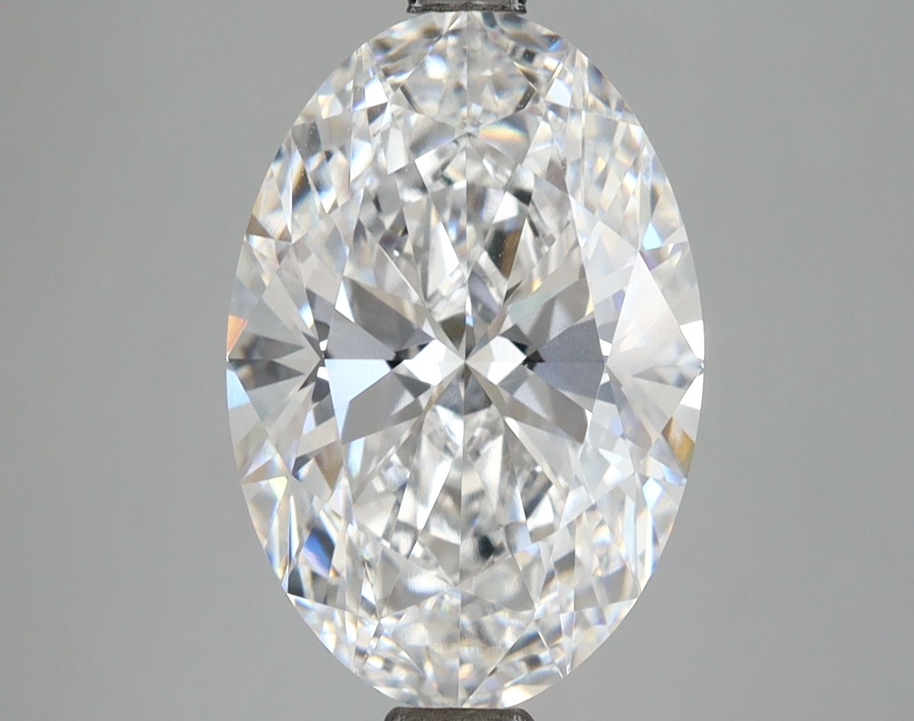 4.32 ct. oval Lab Grown Diamond front image