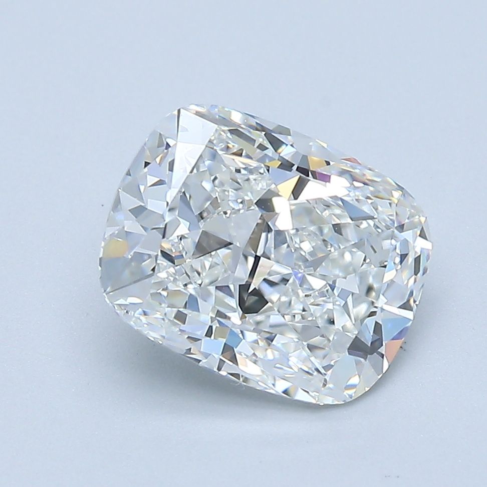 2.33 ct Cushion Brilliant diamond