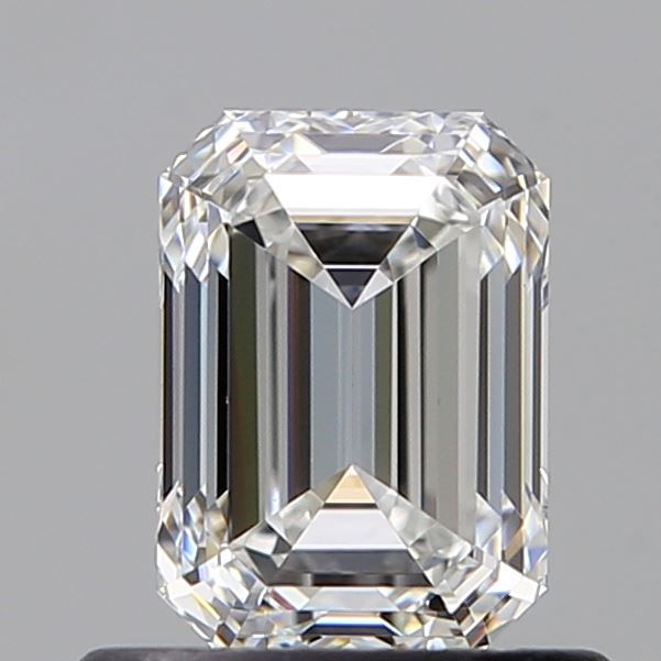 0.76 ct Emerald diamond