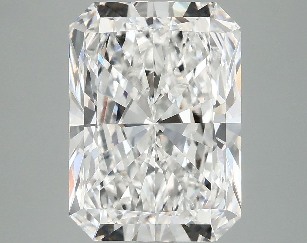 4.90 ct. radiant Lab Grown Diamond front image