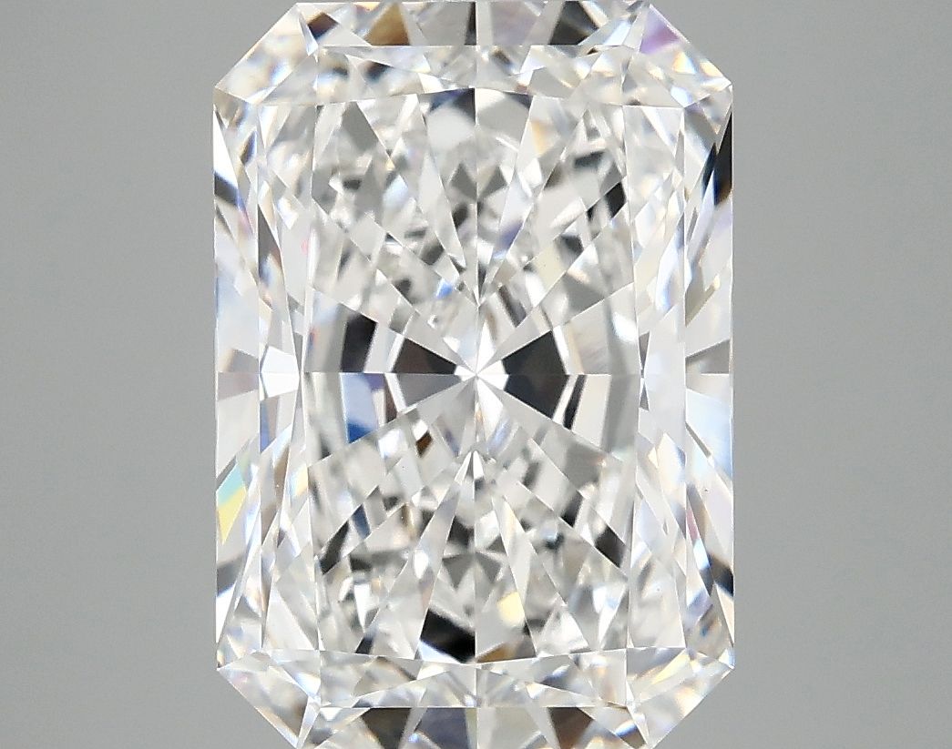 4.99 ct. radiant Lab Grown Diamond front image