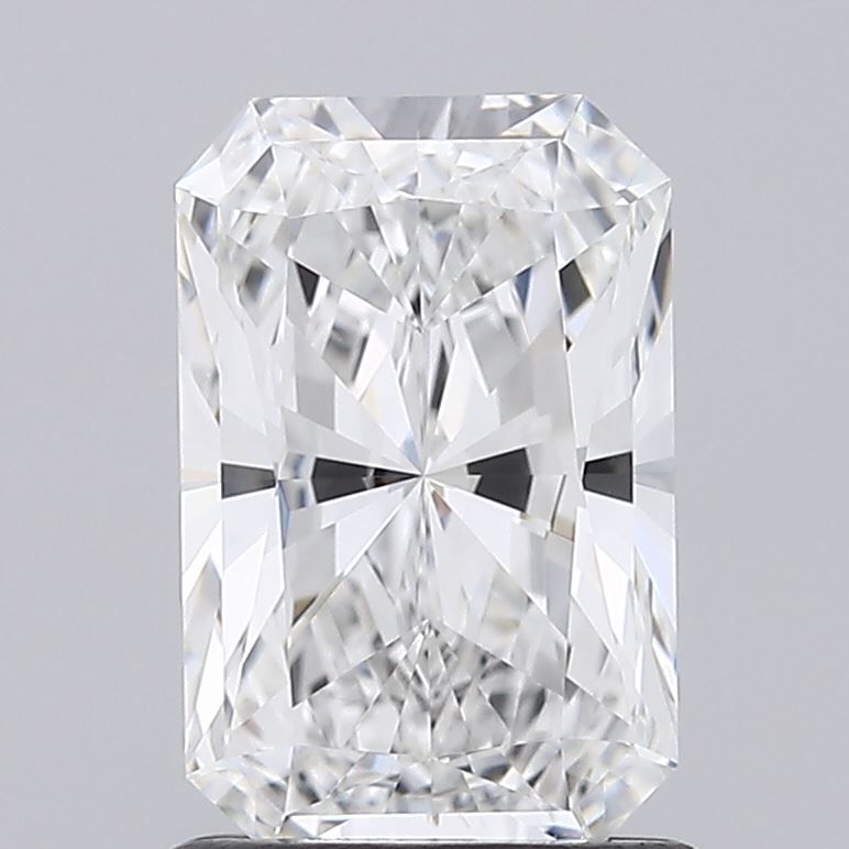 1.37 ct. radiant Lab Grown Diamond front image