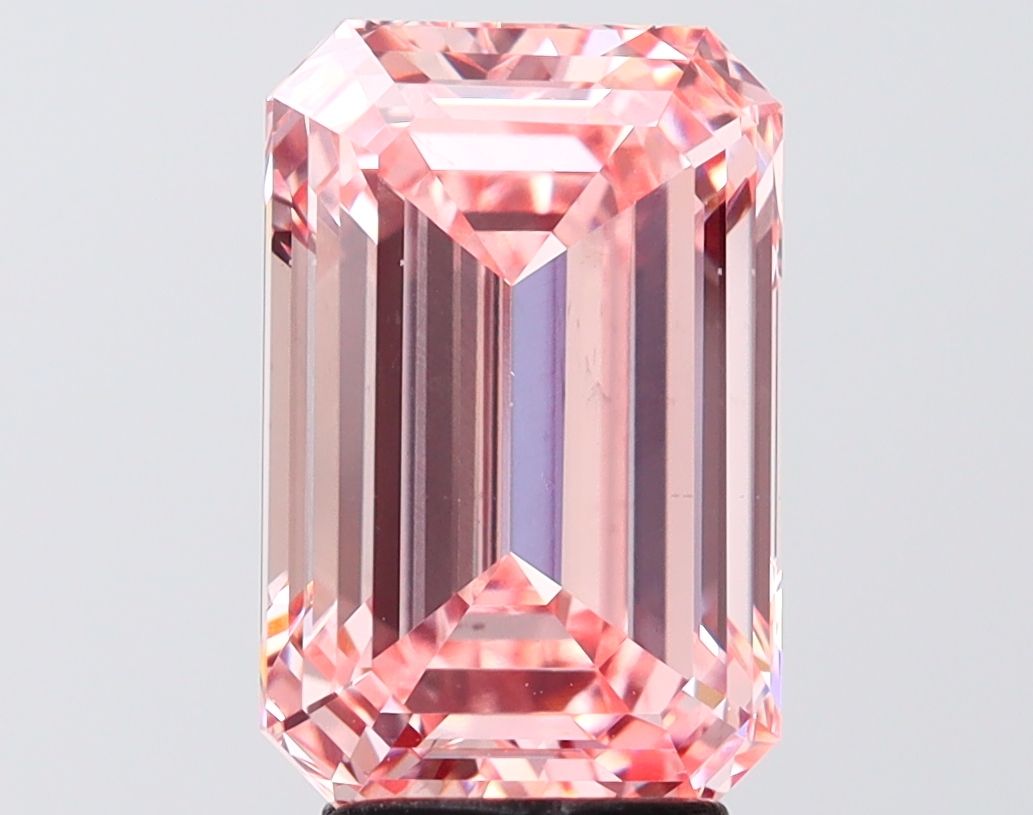 4.57 ct. emerald Lab Grown Diamond front image