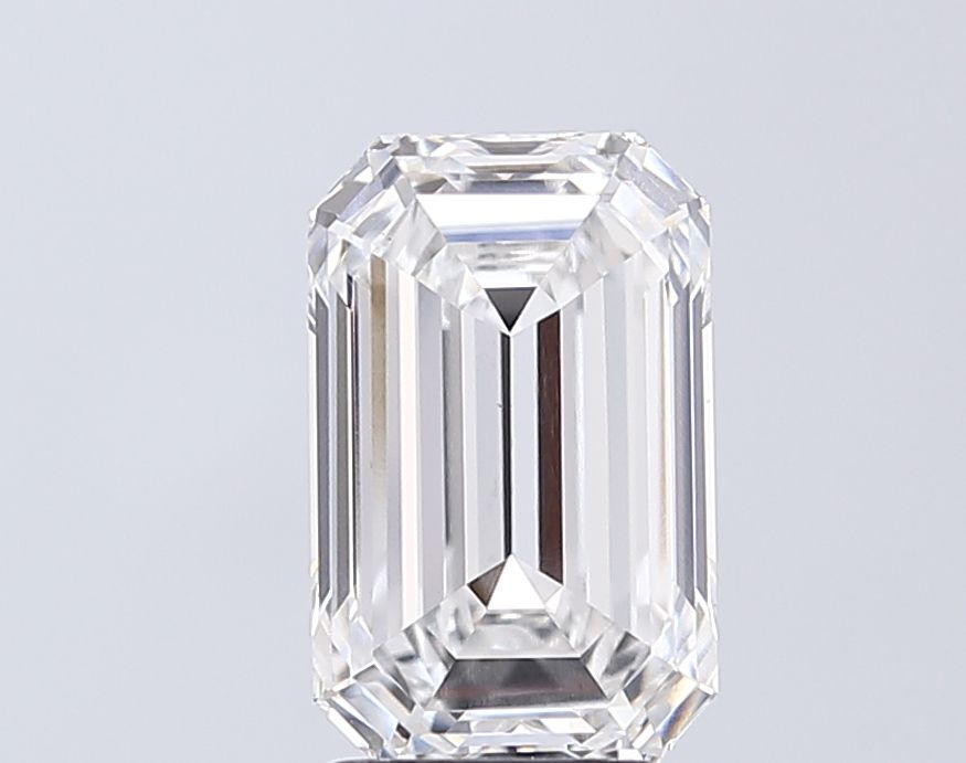 1.83 ct. emerald Lab Grown Diamond front image