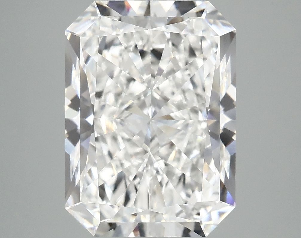 4.84 ct. radiant Lab Grown Diamond front image
