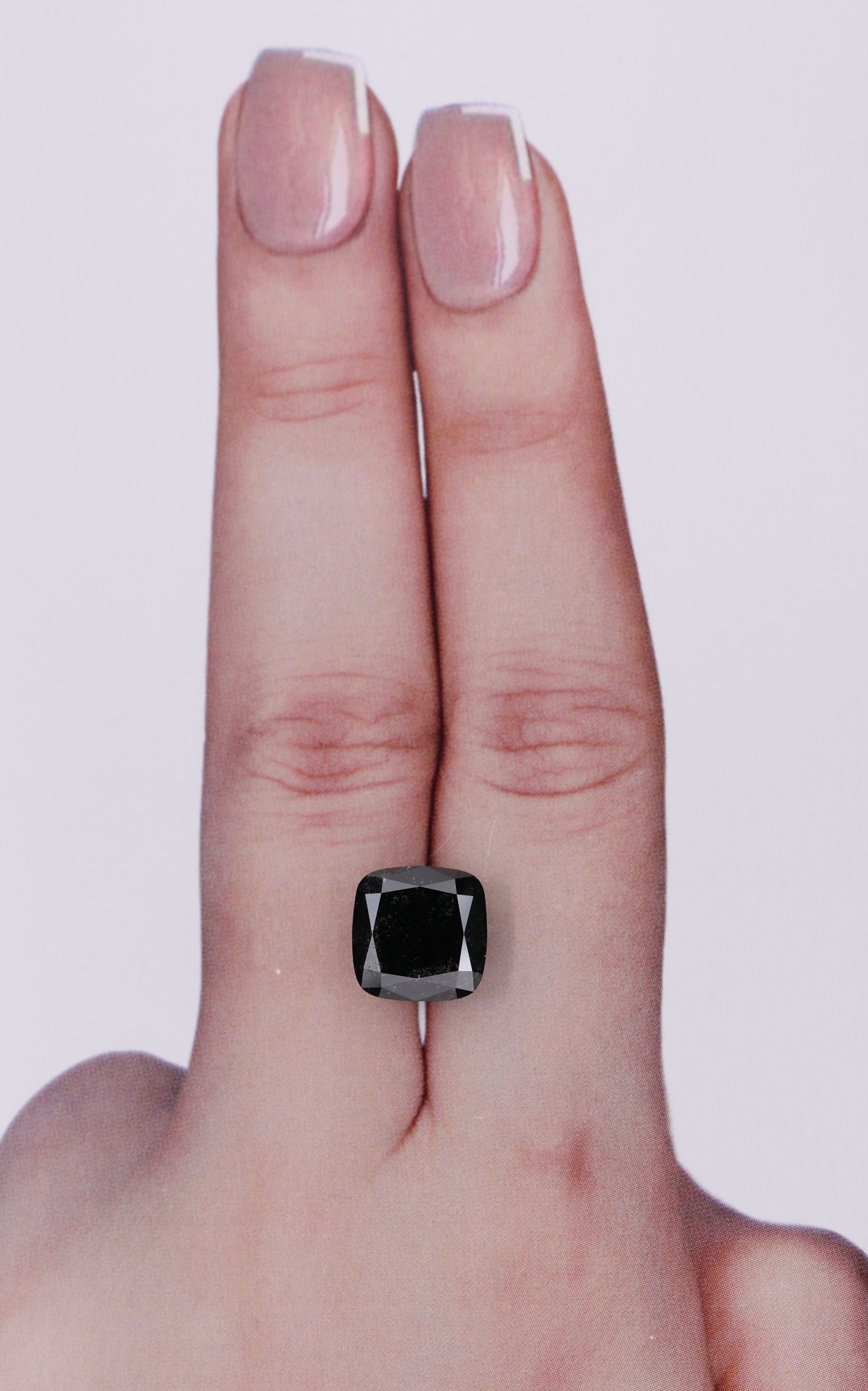 3.94 Carat Cushion brilliant Diamond Fancy Black VVS2