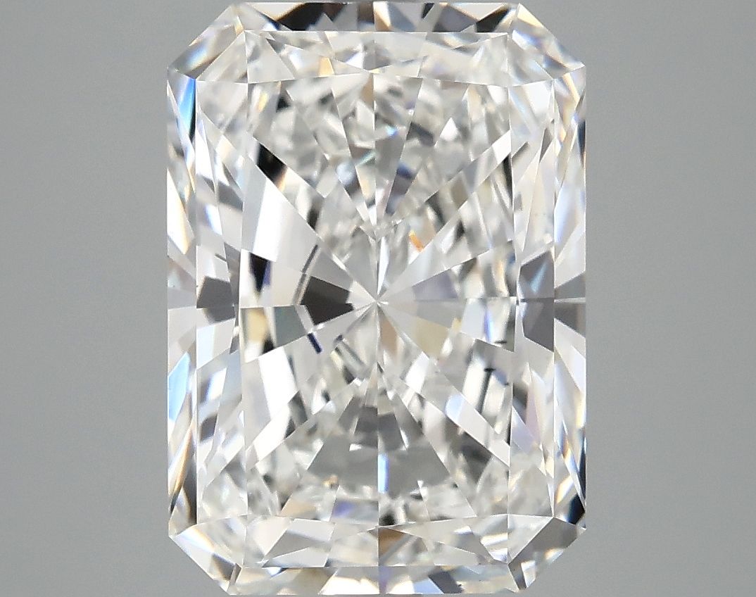 4.83 ct. radiant Lab Grown Diamond front image
