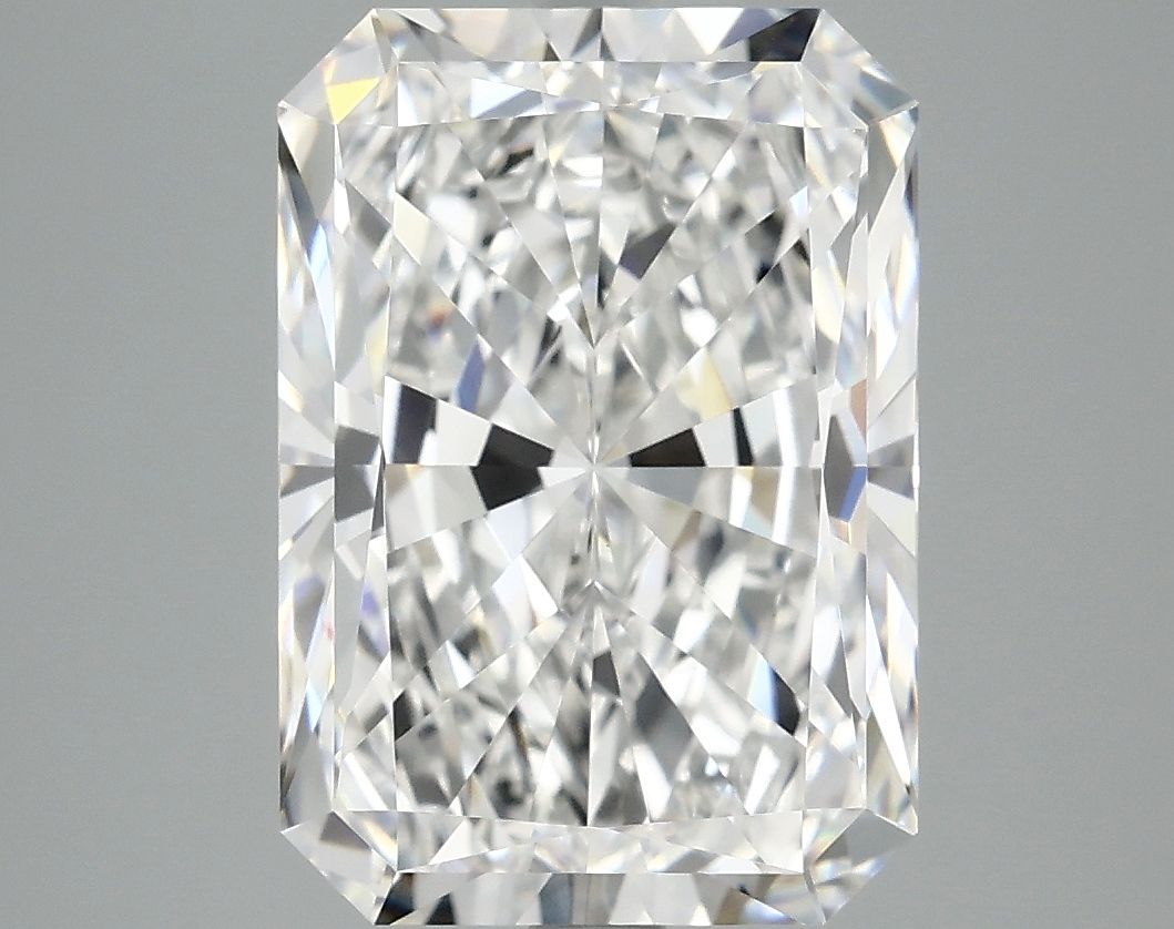 4.93 ct. radiant Lab Grown Diamond front image