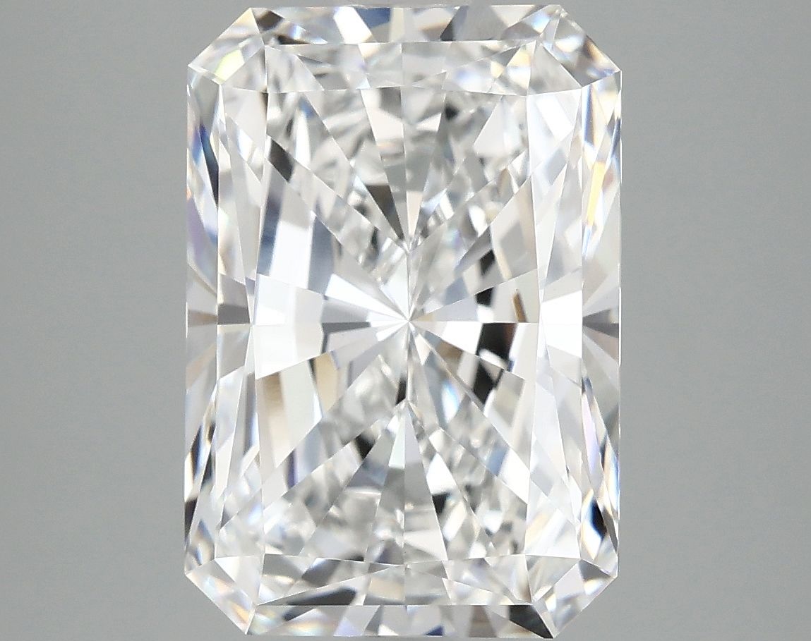 4.88 ct. radiant Lab Grown Diamond front image