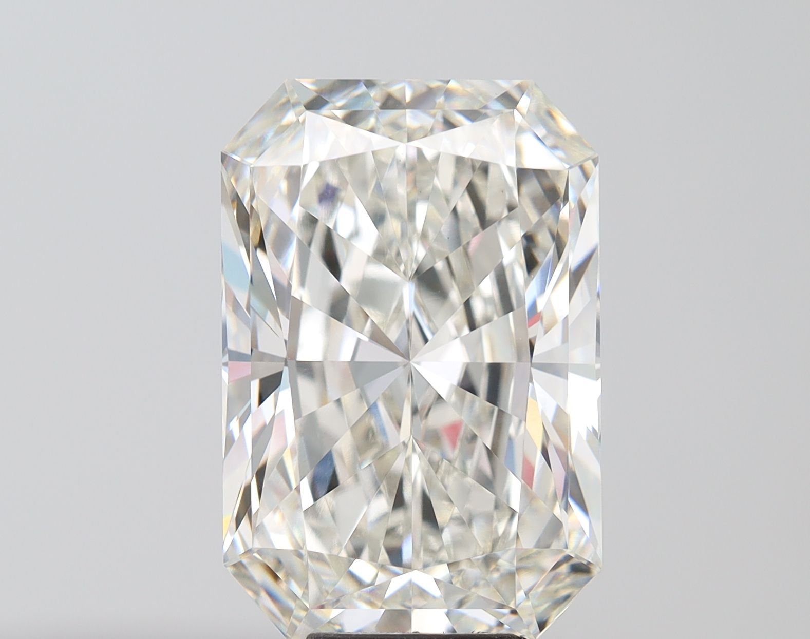 10.53 ct. radiant Lab Grown Diamond front image