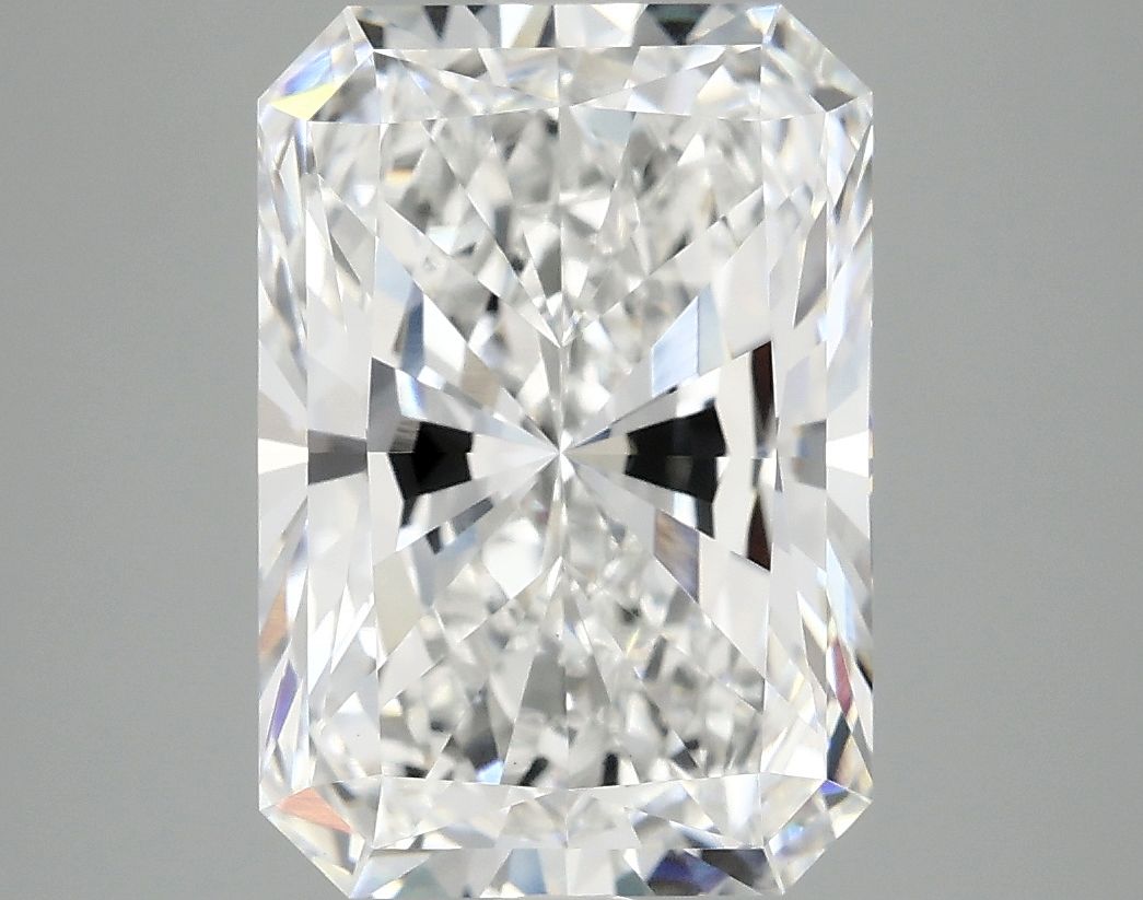 4.88 ct. radiant Lab Grown Diamond front image