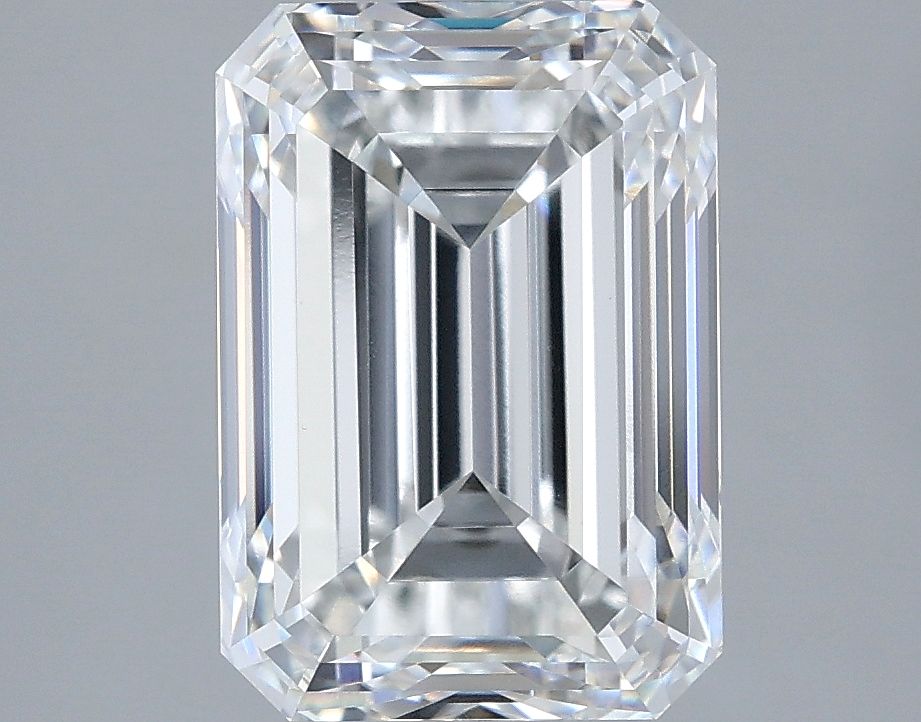 4.55 ct. emerald Lab Grown Diamond front image