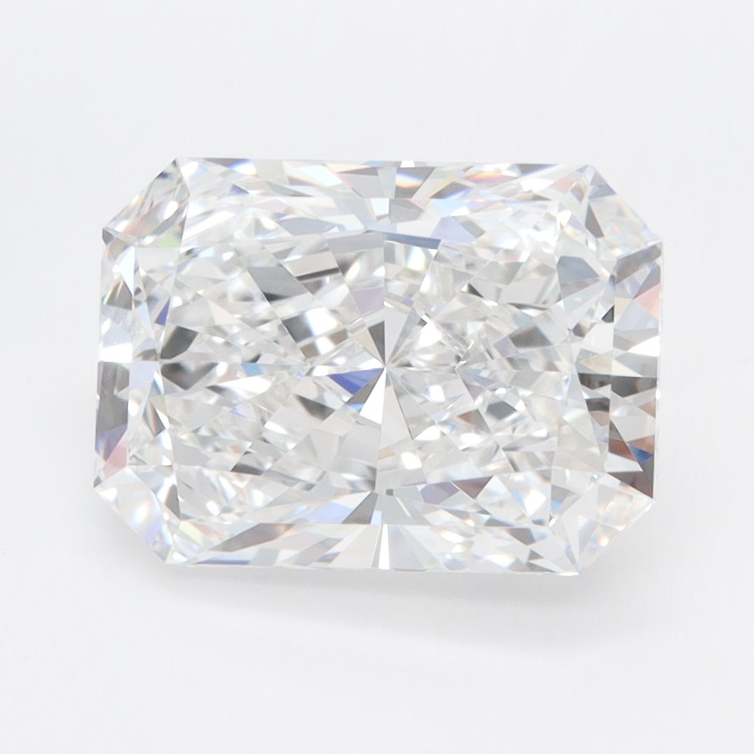 Diament LG radiant, 4.11 ct, D, IF