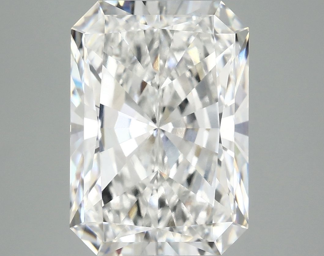 4.97 ct. radiant Lab Grown Diamond front image