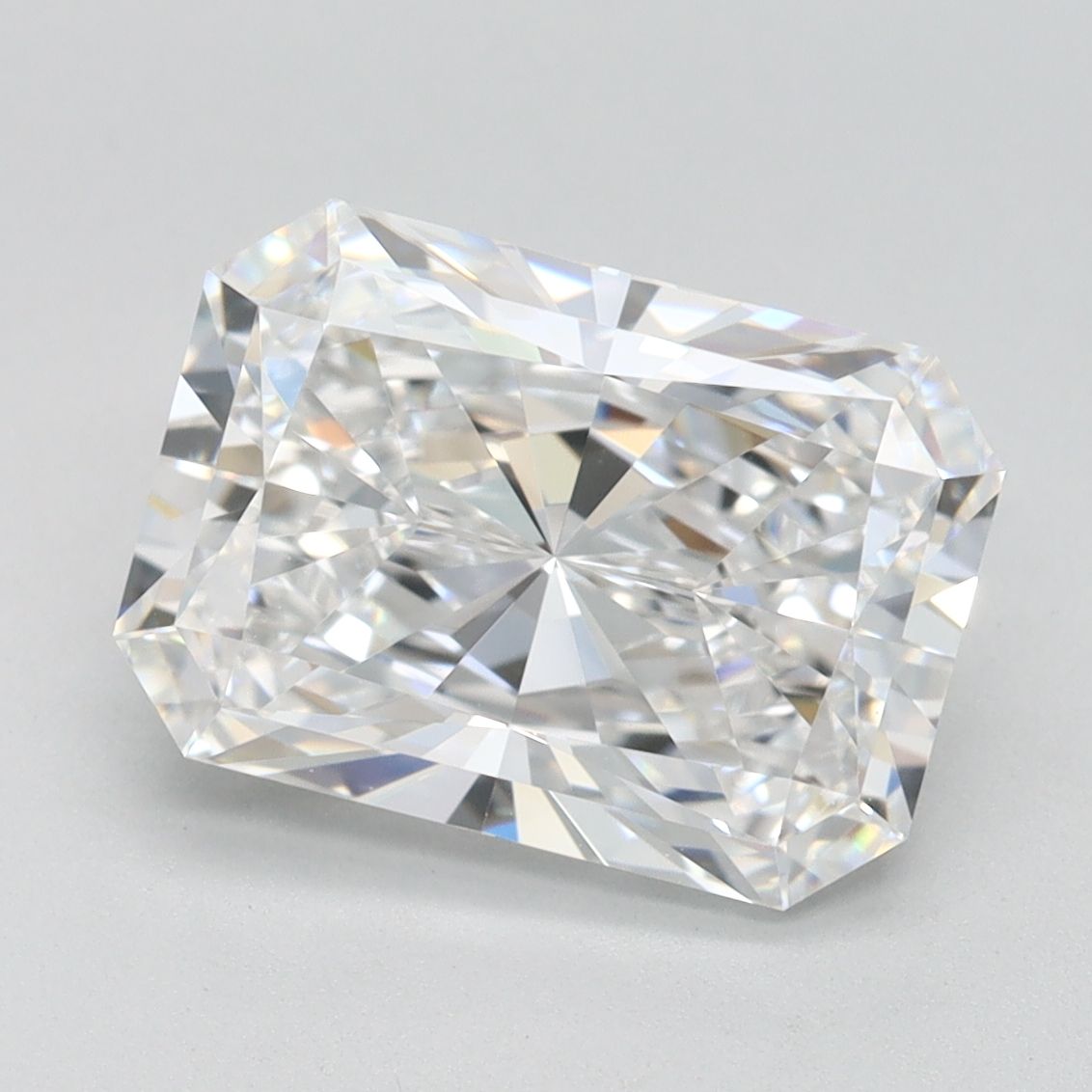 2.92 ct. radiant Lab Grown Diamond front image