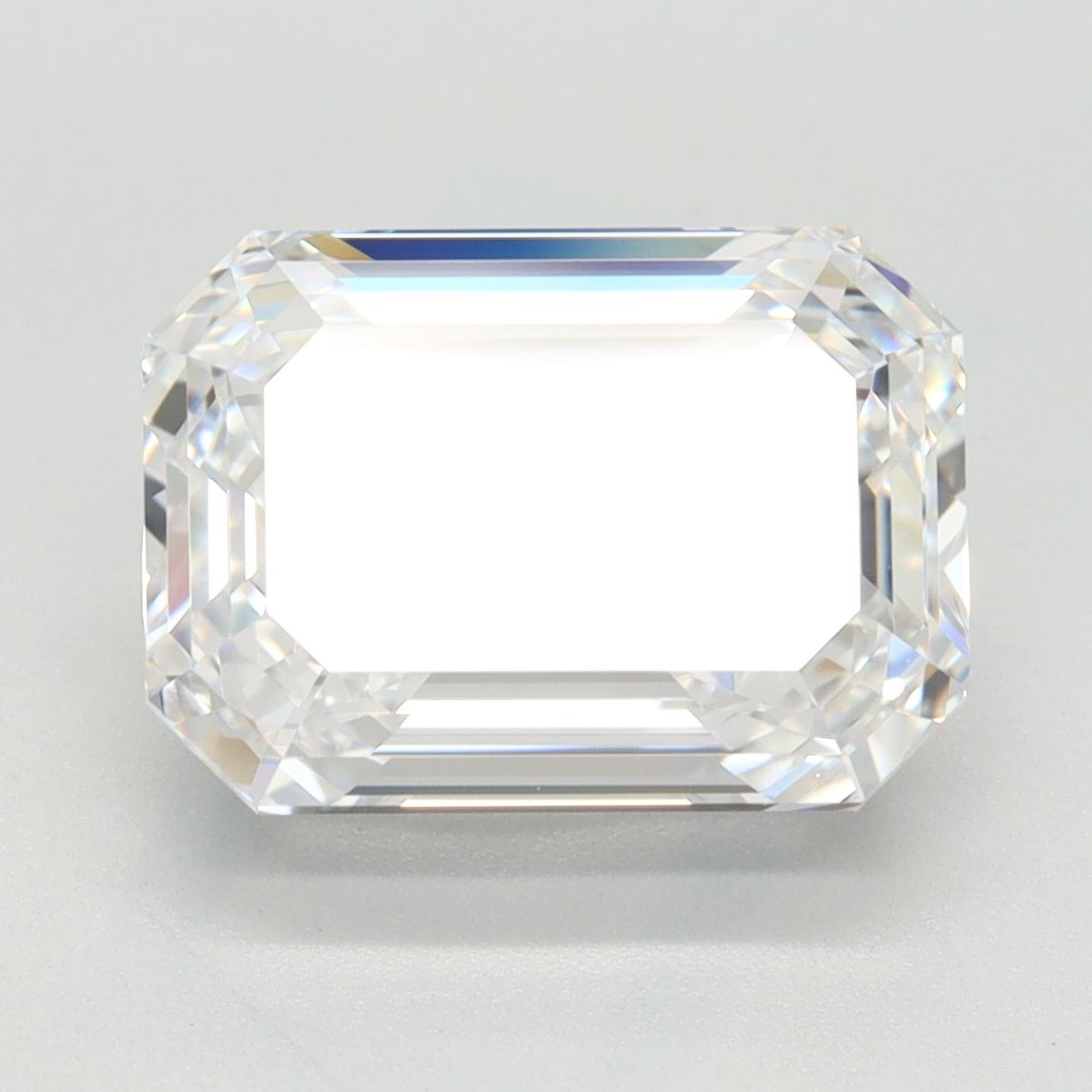 Diament LG szmaragdowy, 4.02 ct, E, VVS1