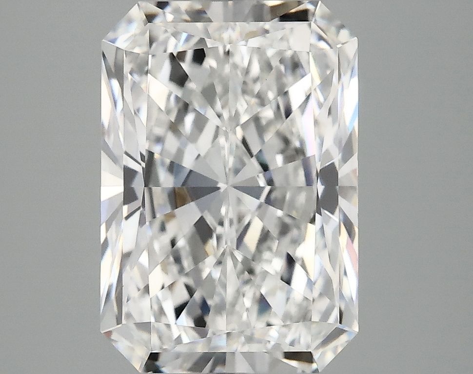 4.19 ct. radiant Lab Grown Diamond front image
