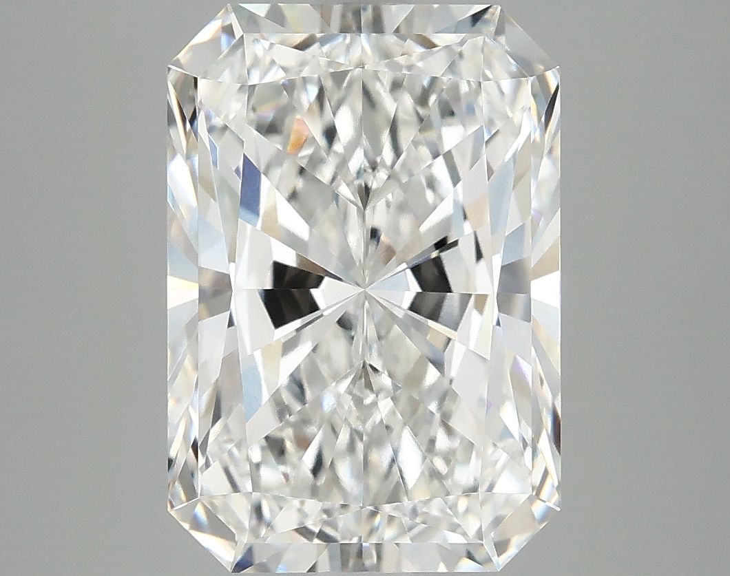 4.87 ct. radiant Lab Grown Diamond front image