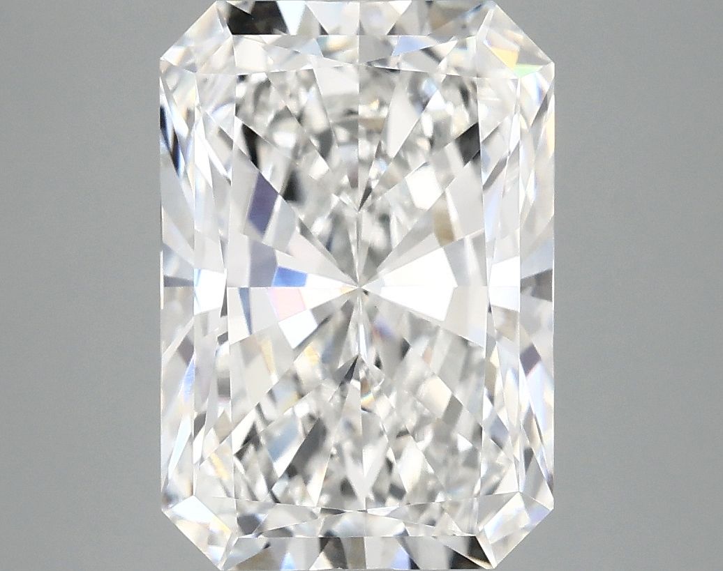 4.93 ct. radiant Lab Grown Diamond front image