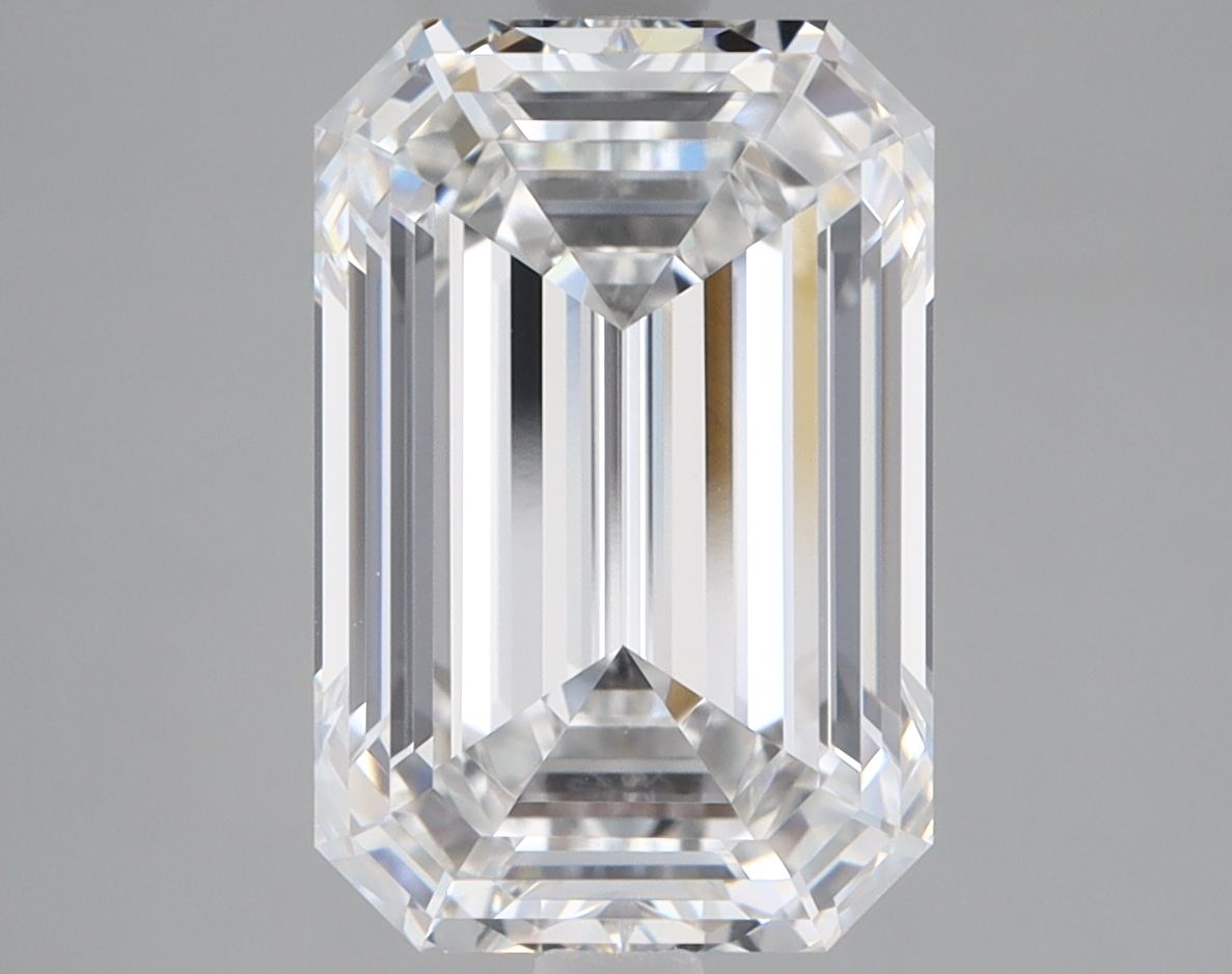 4.44 ct. emerald Lab Grown Diamond front image