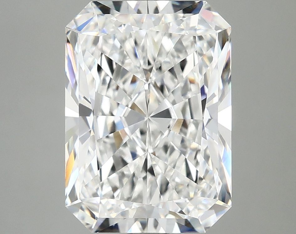 4.19 ct. radiant Lab Grown Diamond front image