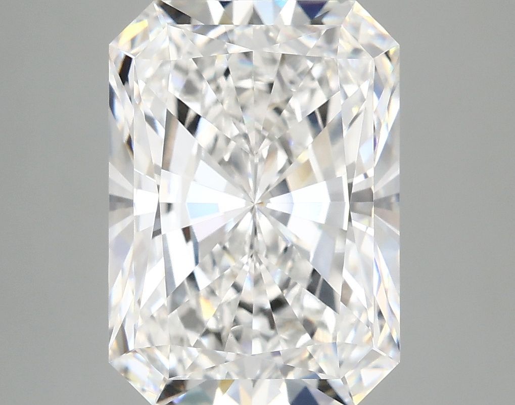 4.97 ct. radiant Lab Grown Diamond front image