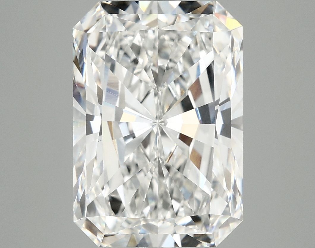 4.94 ct. radiant Lab Grown Diamond front image