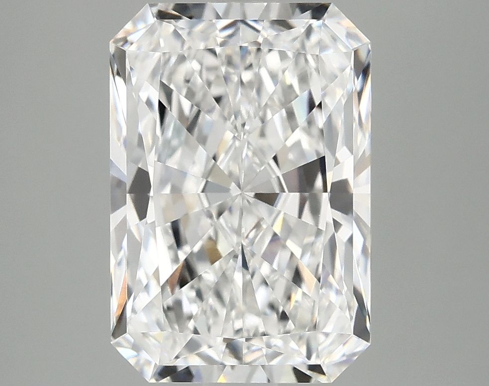 3.94 ct. radiant Lab Grown Diamond front image