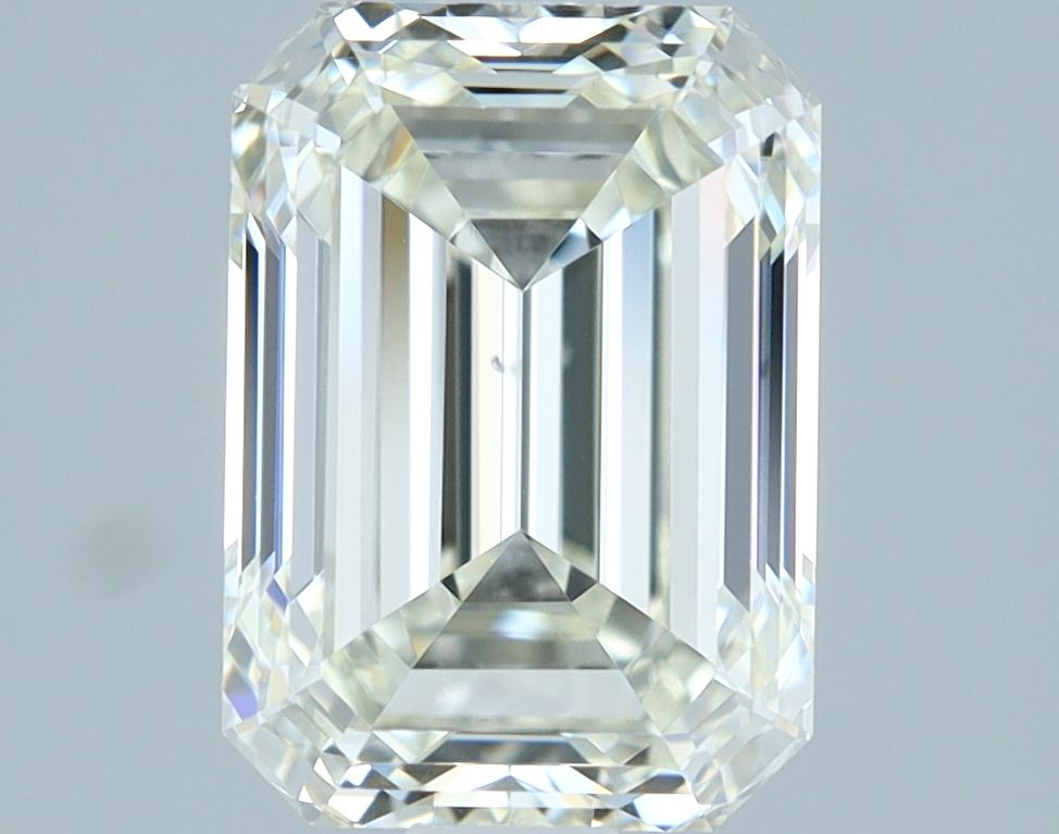 2.01 ct Emerald diamond