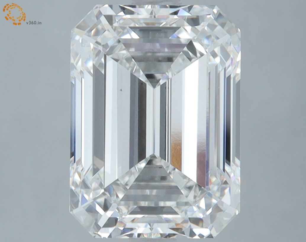 4.65 ct. emerald Lab Grown Diamond front image