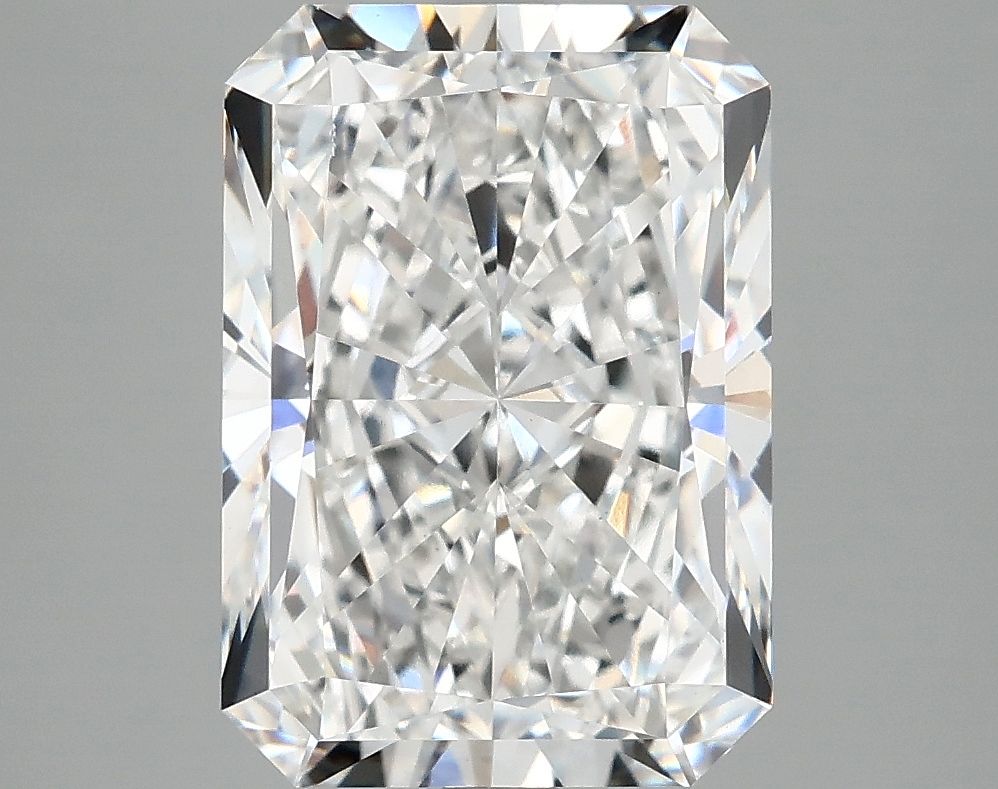 4.97 ct. radiant Lab Grown Diamond front image