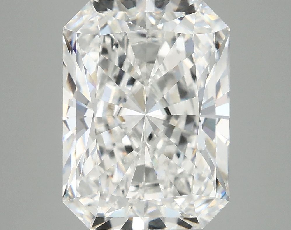 4.87 ct. radiant Lab Grown Diamond front image