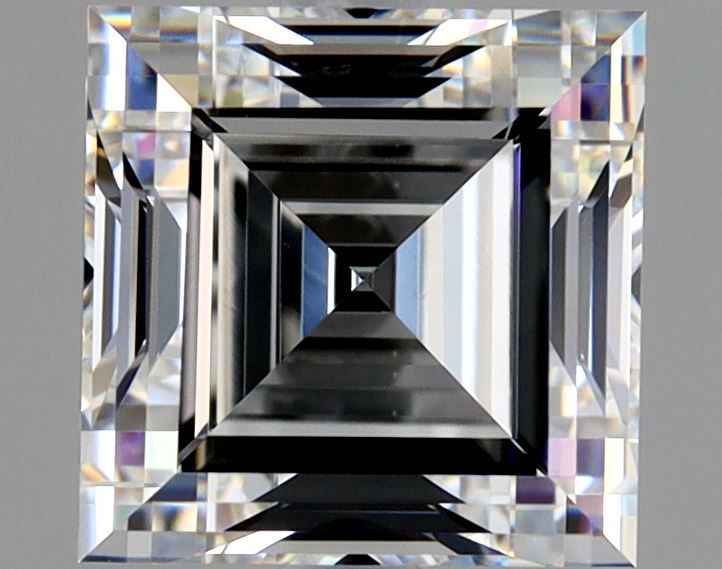 1.7 ct Square radiant Diamond