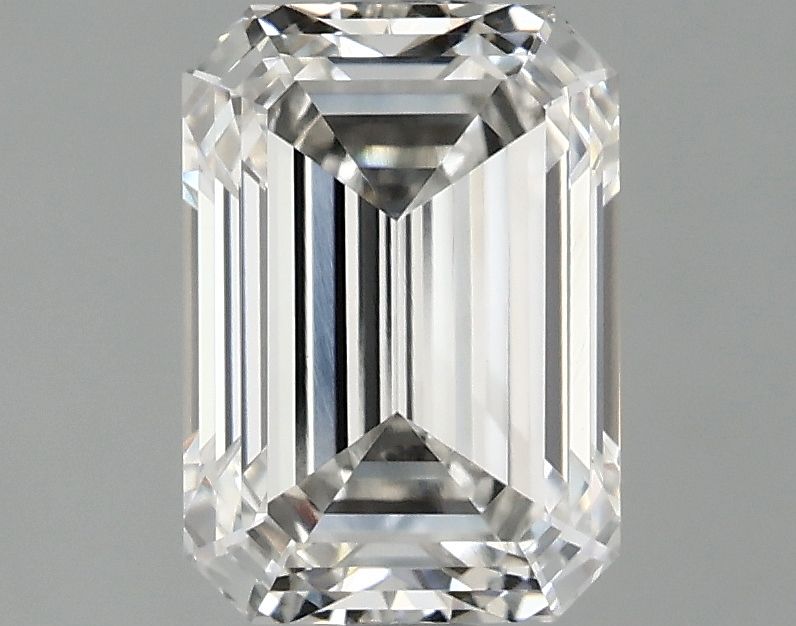 1.05 ct. emerald Lab Grown Diamond front image