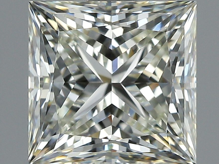 Pear Diamond