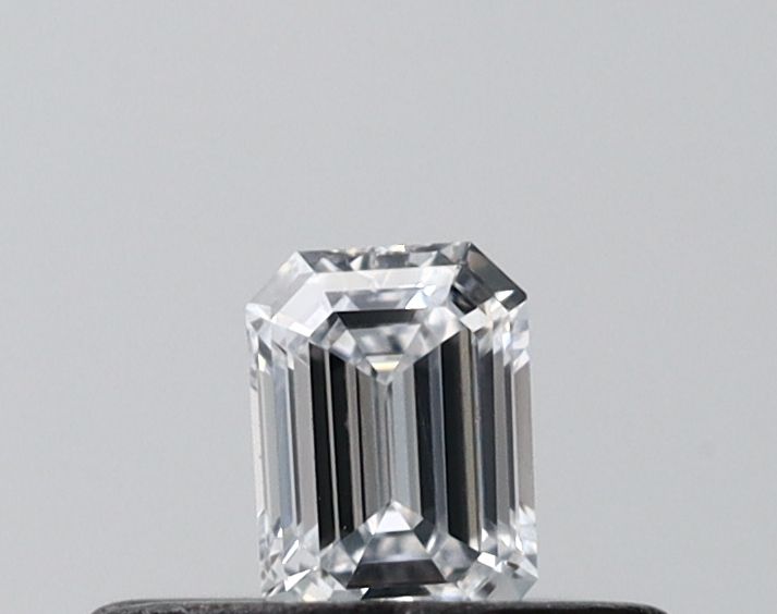 0.21 ct Emerald lab_grown_diamond