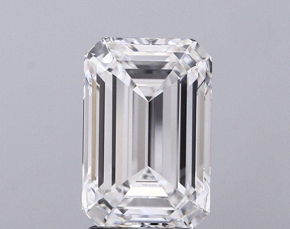 3.03 ct. emerald Lab Grown Diamond front image