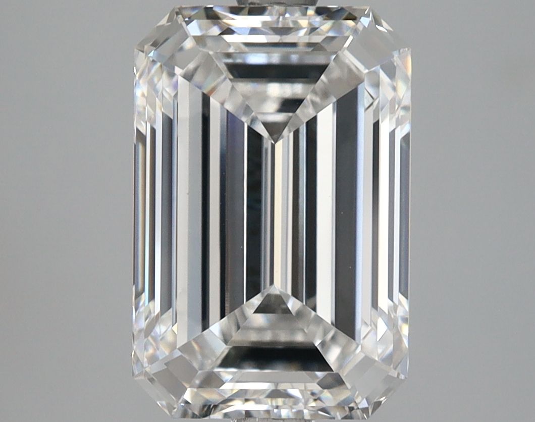 4.07 ct. emerald Lab Grown Diamond front image