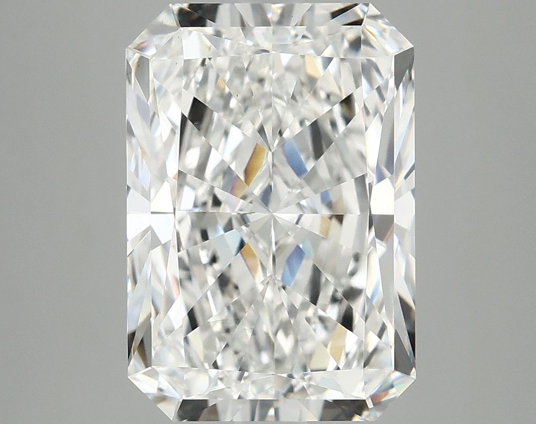 4.89 ct. radiant Lab Grown Diamond front image