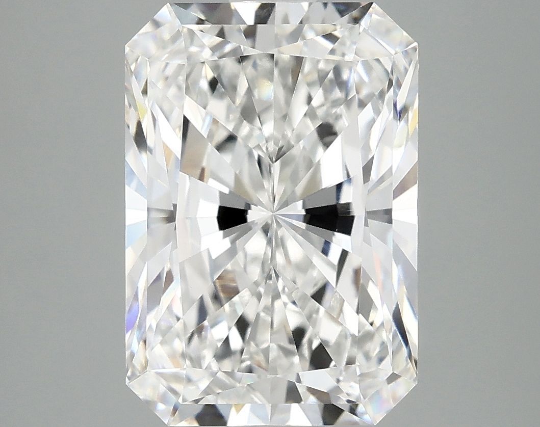 4.99 ct. radiant Lab Grown Diamond front image