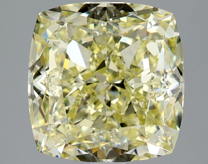 4.19 Carat Cushion brilliant Diamond Fancy Yellow SI2