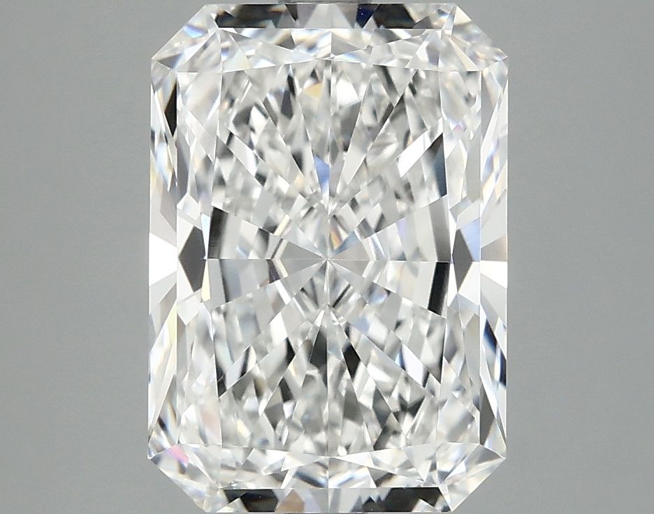 3.82 ct. radiant Lab Grown Diamond front image