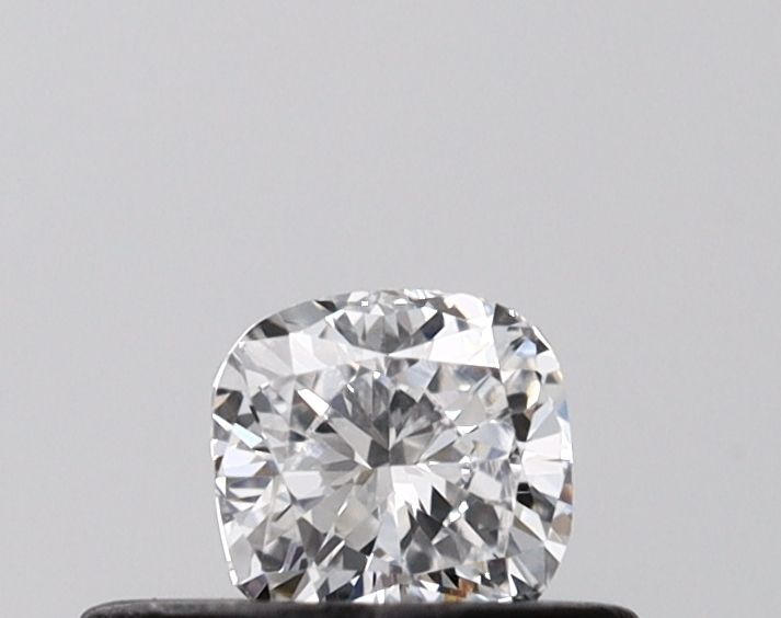0.3 ct lab-grown Cushion modified Diamond