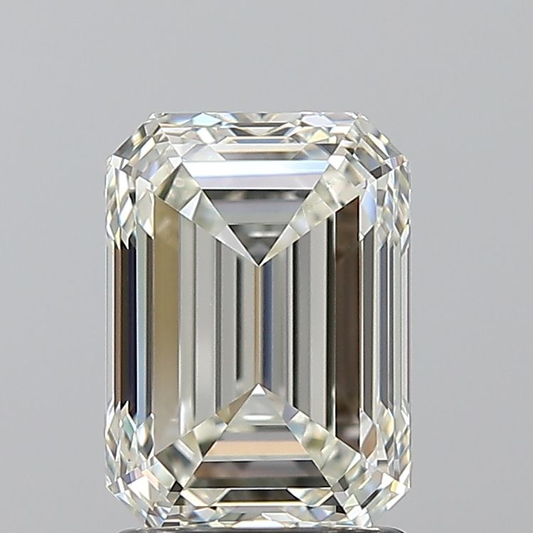 2.01 ct Emerald diamond