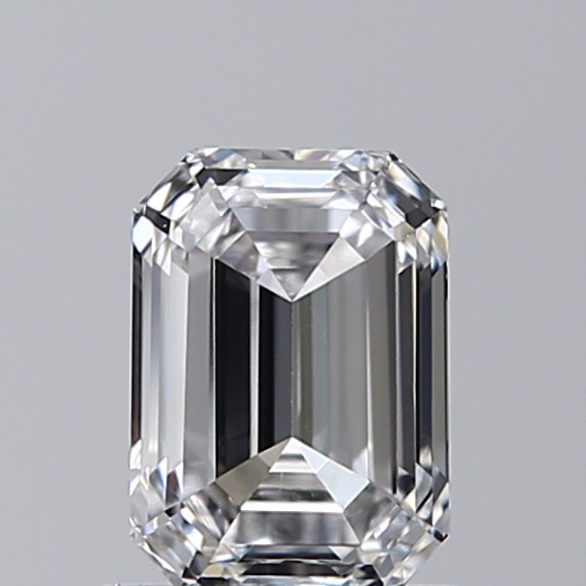 1.00 ct. emerald Lab Grown Diamond front image