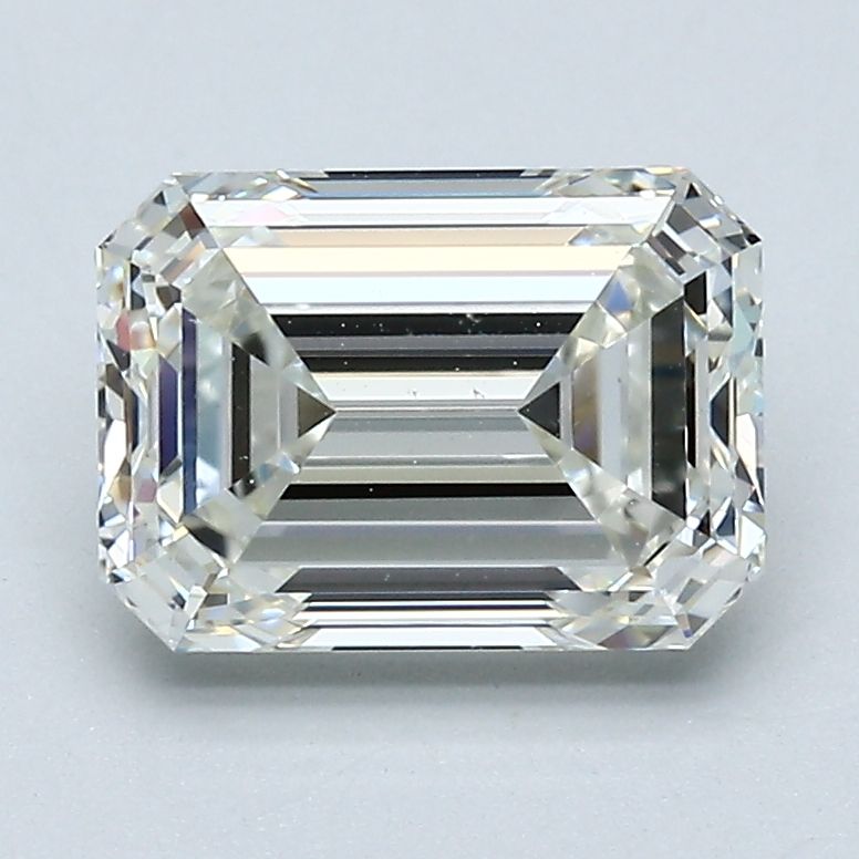 2.21 ct Emerald diamond