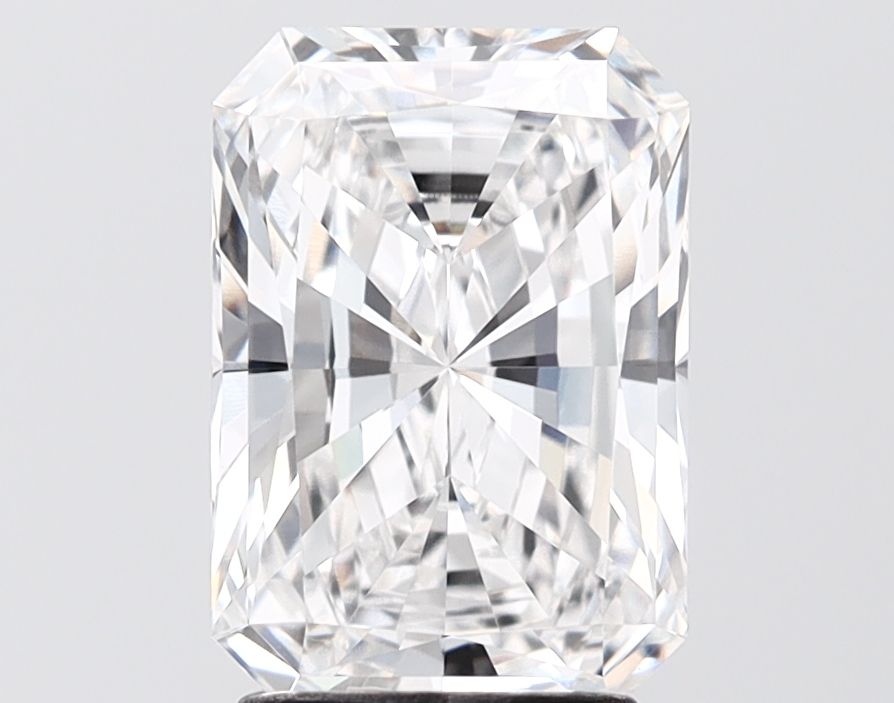 2.58 ct. radiant Lab Grown Diamond front image